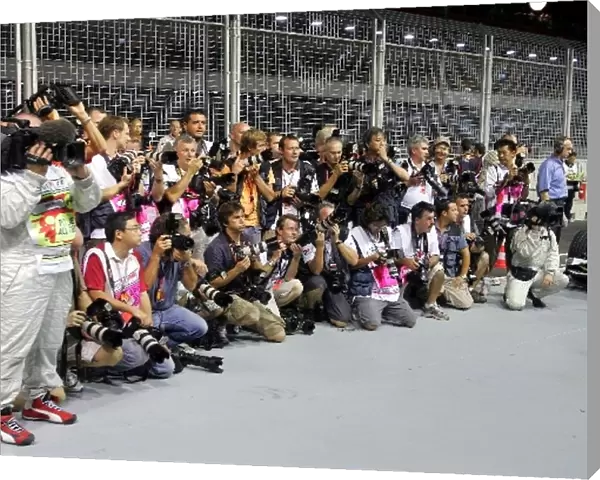 Formula One World Championship: Photographers in the pitlane