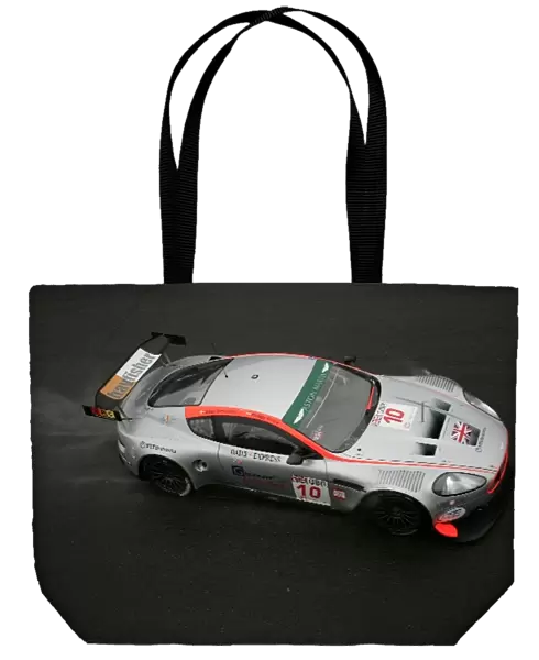 FIA GT: Allan Simonsen  /  Philipp Peter Gigawave Motorsport Aston Martin DBR9