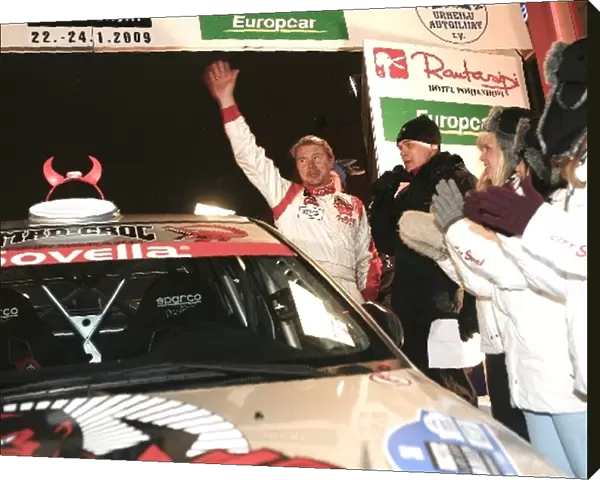 Arctic Rally: Mika Hakkinen at the finish and prize giving in Lordi Square