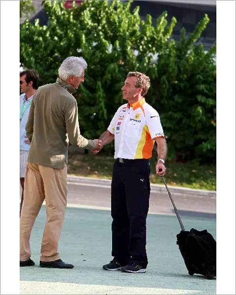 Formula One World Championship: Daniel Audetto with Bob Bell Renault Team Principal and Chief Technical Officer