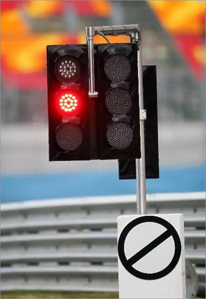Formula One World Championship: Red light at the end of the pit lane