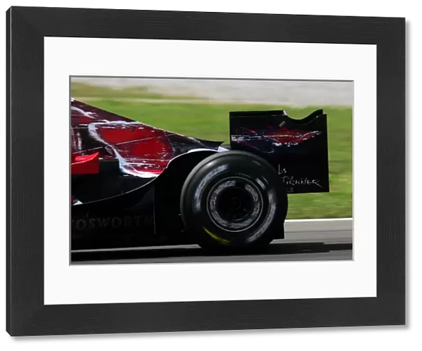 Formula One World Championship: Wheel cover on the Scuderia Toro Rosso STR01