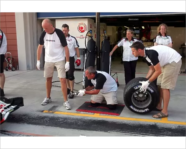 Formula One World Championship: Mark Sutton takes part in the Honda Pit stop 4 real competition