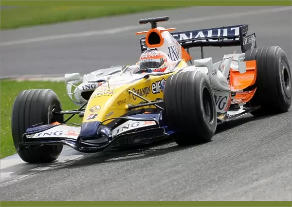 Formula One Testing: Nelson Piquet Renault R27