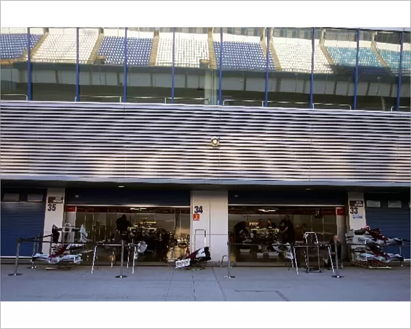 Formula One Testing: Force India F1 garage