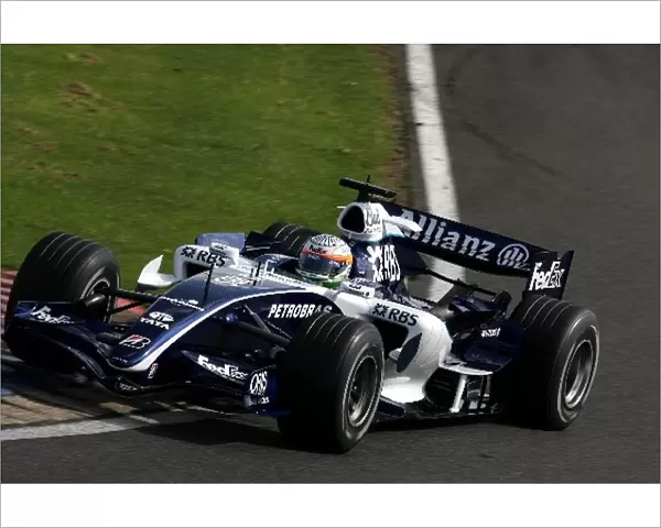 Formula One Testing: Narain Karthikeyan Williams Toyota FW28