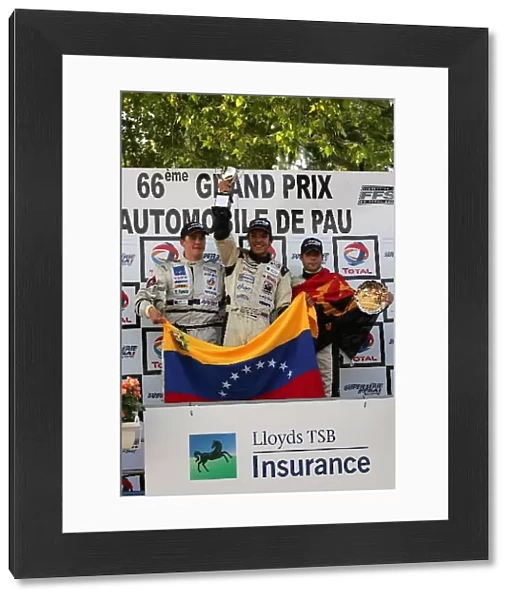 British Formula Three Championship: Round 5 National Class podium: Juho Annala Performance Racing Europe, Rodolfo Gonzalez T-Sport and Ricardo