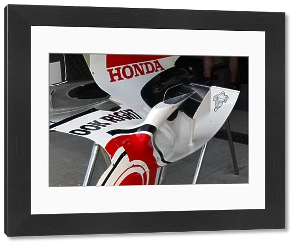 Formula One Testing: Honda RA106 aerodynamic detail