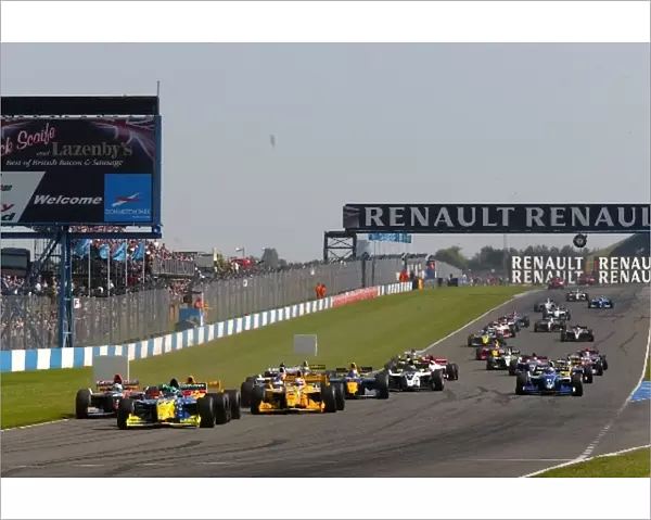 Renault World Series: Alx Danielsson Comtec leads at the start of round 14