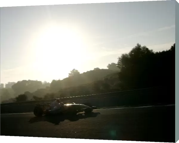 Formula One Testing: Early morning testing