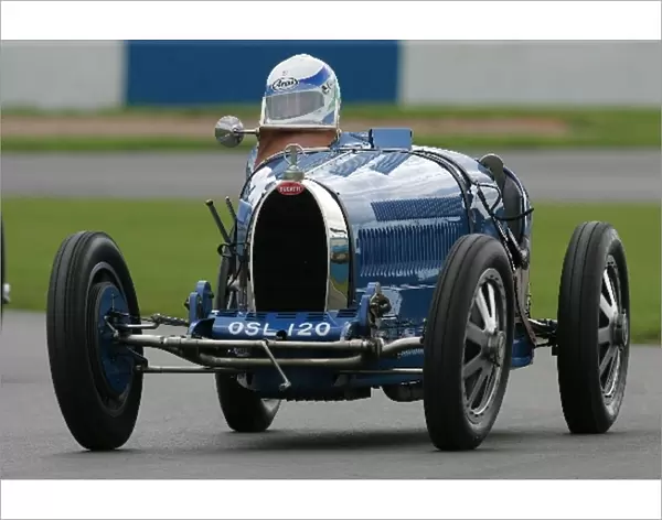 GP Live: Vintage racing car action at GPlive