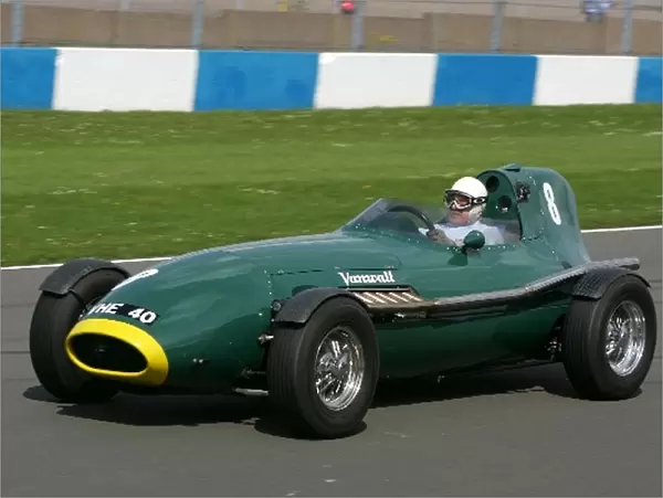 GP Live: Sir Stirling Moss tries out the Vanwall