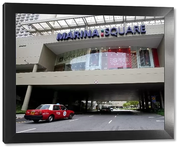 Singapore Grand Prix Circuit Preview: Between Turns 6 and 7, Raffles Boulevard, Marina Square