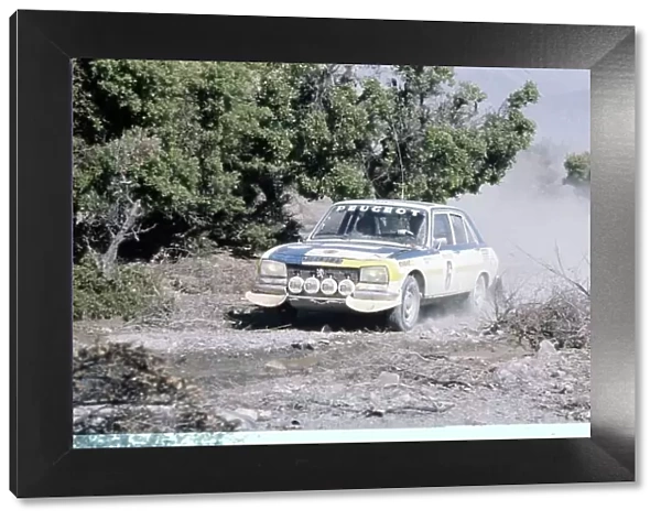 1975 World Rally Championship. Rallye du Maroc, Morocco. 24-28 June 1975. Hannu Mikkola / Jean Todt (Peugeot 504), 1st position. World Copyright: LAT Photographic Ref: 35mm transparency 75RALLY05
