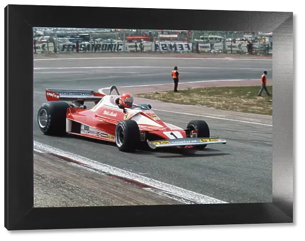 Jarama, Spain. 2nd May 1976. Niki Lauda (Ferrari 312T2), 2nd position, action. World Copyright: LAT Photographic. Ref: 76 ESP 34