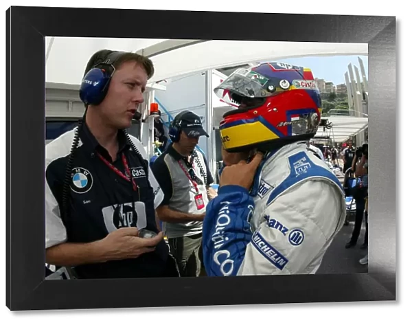 Formula One World Championship: Sam Michael Williams Chief Operations Engineer with Juan Pablo Montoya Williams BMW FW25 as he prepares to qualify