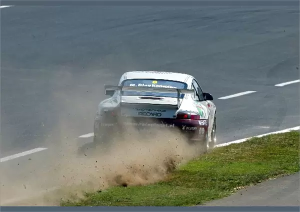 Porsche Supercup: Michael Bleekemolen Team Bleekemolen runs wide onto the dust