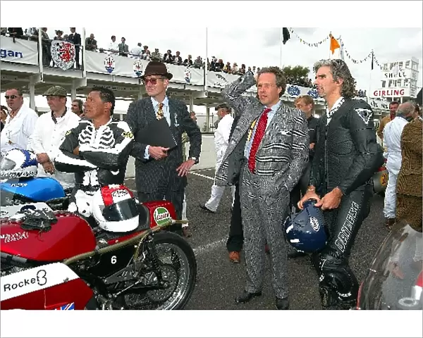 Goodwood Revival Meeting 2003: Lord March and Damon HIll on the grid