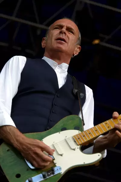 Formula One World Championship: Francis Rossi of Status Quo rock Silverstone at the post race concert