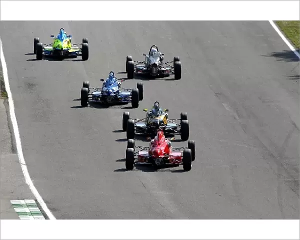 British Formula Ford Championship: Action into Druids