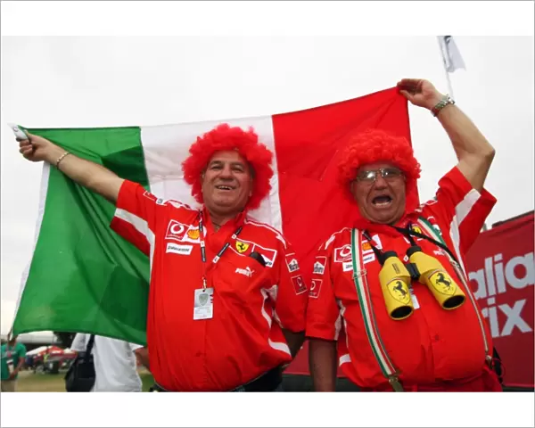 Formula One World Championship: Race fans and atmosphere at Albert Park on race day