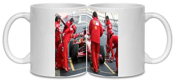 Formula One Testing: Felipe Massa Ferrari F2008 makes a pitstop