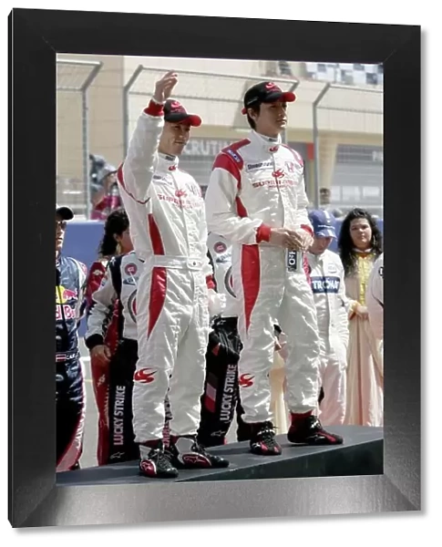 2006 Bahrain Grand Prix - Sunday Race Bagrain International Circuit, Sakhir, Bahrain. 12th March 2006 Takuma Sato and Yuji Ide, Super Aguri SA05. Portrait. World Copyright: Charles Coates / LAT Photographic ref: Digital Image ZK5Y7988