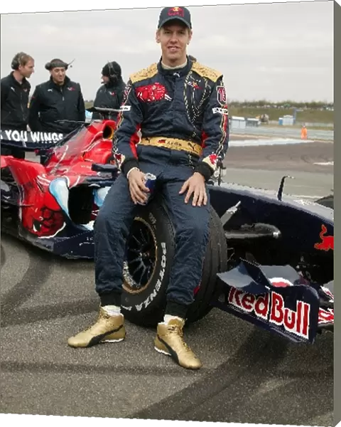 DTM: Sebastian Vettel drives Demo laps with the STR-Formula 1 car