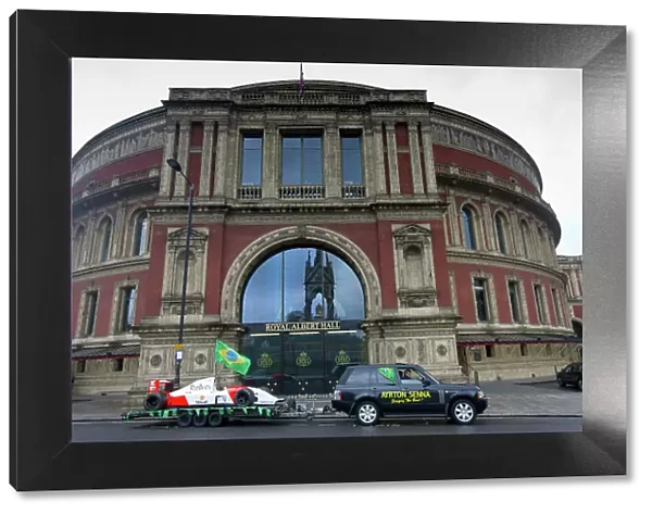 2014 Ayrton Senna Tribute. Royal Albert Hall, Kensington Gore, London. 1st May 2014. Peter Ratcliffe parades a replica 1993 Ayrton Senna McLaren around the streets of London. World Copyright: Alastair Staley  /  LAT Photographic. Ref: _R6T0349.jpg