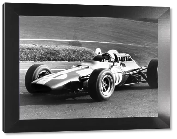 1966 Mexican Grand Prix. Mexico City, Mexico. 23 October 1966. Pedro Rodriguez, Lotus 33-Climax, retired, action. World Copyright: LAT Photographic Ref: Motor b&w print