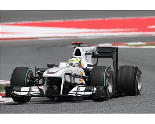 Formula One World Championship: Pedro De La Rosa BMW Sauber C29 suffers a puncture