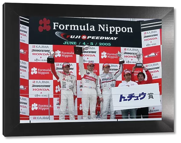 2005 Formula Nippon Championship Fuji, Japan. 4th - 5th June 2005. Race podium - Benoit Treluyer (mobilecast IMPUL) 1st, Satoshi Motoyama (Arting IMPUL) 2nd and Tsugio Matsuda (5ZIGEN) 3rd