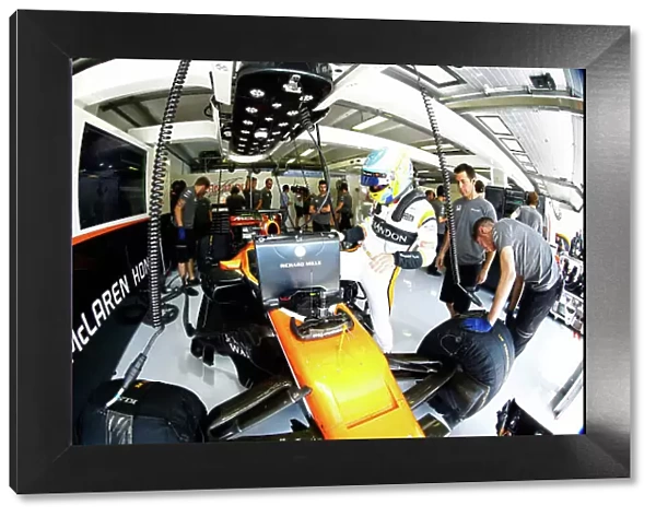 F1 Formula 1 Formula One Gp Portrait Garage Ts-live
