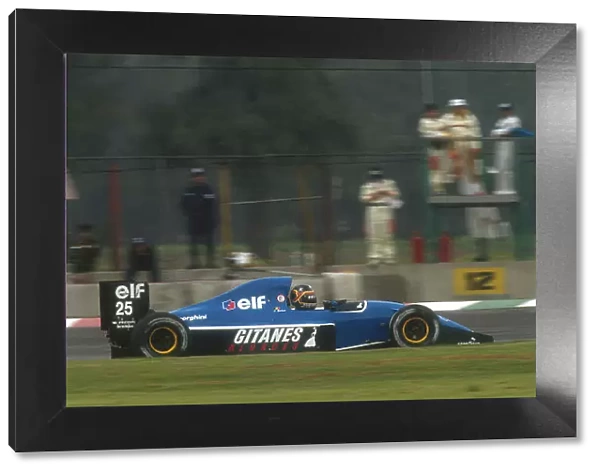 1991 Mexican Grand Prix. Mexico City, Mexico. 14-16 June 1991. Thierry Boutsen (Ligier JS35 Lamboghini) 8th position. Ref-91 MEX 20. World Copyright - LAT Photographic