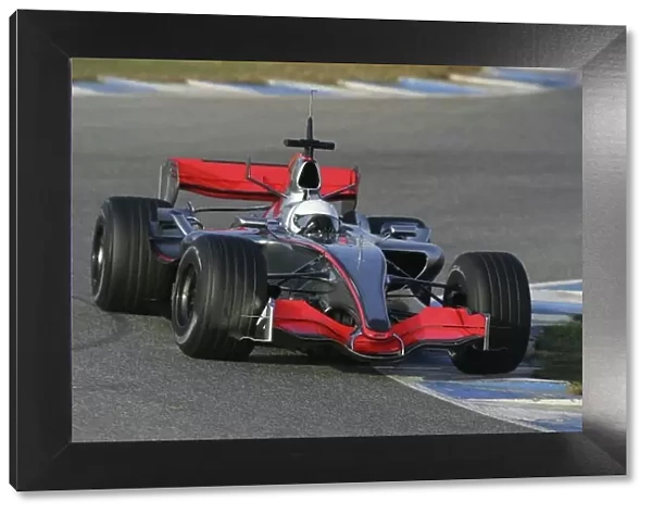 F1 Testing. Jerez, Spain. 15th December 2006. Fernando Alonso (McLaren MP4-21 Mercedes). Action. World copyright: Andrew Ferraro / LAT Photographic. Ref: Digital imageZP9O5518.jpg