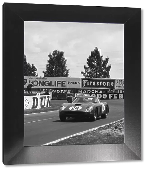 1964 Le Mans 24 Hours. Le Mans, France. 20th - 21st June 1964. Lucien Bianchi / Jean Beurlys (Ferrari 250 GTO), 5th position, action. World Copyright: LAT Photographic. Ref: 25056