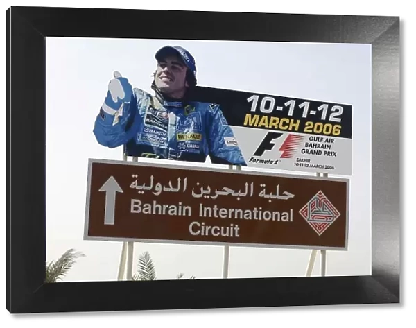 2006 Formula One Testing Bahrain International Circuit, Sakhir, Bahrain. 14th February 2006. Fernando Alonso, circuit sign. Atmosphere. World Copyright: Steven Tee / LAT Photographic ref: 48mb Hi Res Digital Image YY2Z0263.jpg
