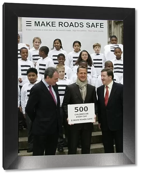 2007 Make Roads Safe Campaign. Westminster, London. 23rd April 2007. Michael Schumacher backs the Make Roads Safe campaign. World Copyright: Andrew Ferraro / LAT Photographic. Digital Image:_F6E9941