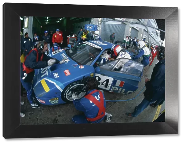 1995 Le Mans 24 Hours. Le Mans, France. 17th - 18th June 1995. Michel Ferte  /  Olivier Thevenin  /  Carlos Palau (Ferrari F40 LM), 12th position, action. World Copyright: LAT Photographic. Ref: 95LMgg