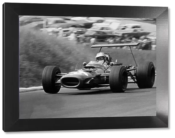 1968 Canadian Grand Prix. St Jovite, Canada. 22 September 1968. Piers Courage, BRM P126, retired, action. World Copyright: LAT Photographic Ref: Motor b&w print