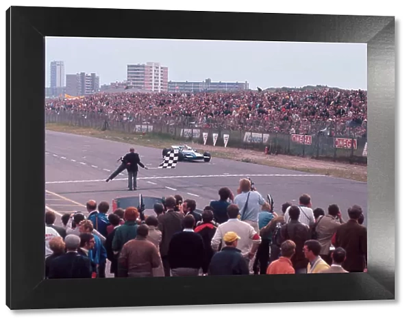 1969 Dutch Grand Prix. Zandvoort, Holland. 19-21 June 1969. Jackie Stewart (Matra MS80 Ford) 1st position. Ref-69 HOL 06. World Copyright - LAT Photographic