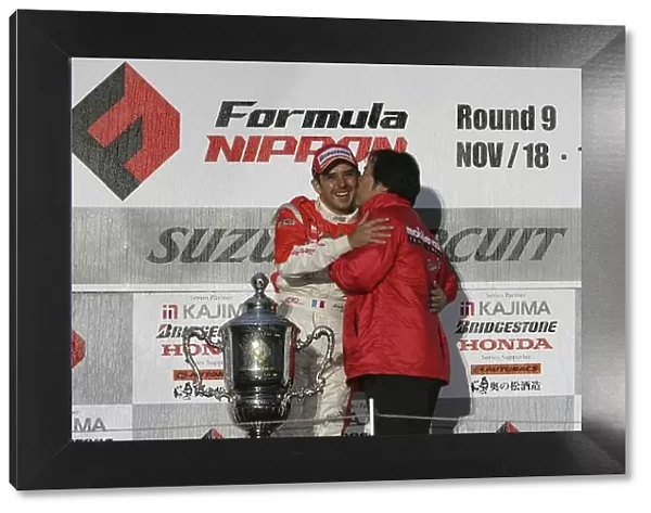 2006 Formula Nippon Championship Rd 9. Suzuka, Japan. 19th November 2006 2006 Drivers Champion - Benoit Treluyer (mobilecast IMPUL), with team director Kazuyoshi Hoshino