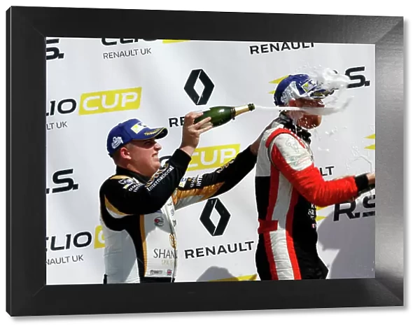Renault Clio Cup Rockingham, 26th-27th August 2017, Jack McCarthy (GBR) Team Pyro Renault Clio Cup, Max Coates (GBR) Ciceley Motorsport Renault Clio Cup World copyright.. JEP / LAT Images