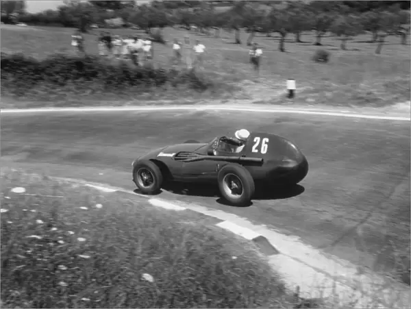 1957 Pescara Grand Prix - Stirling Moss: Stirling Moss 1st position, action