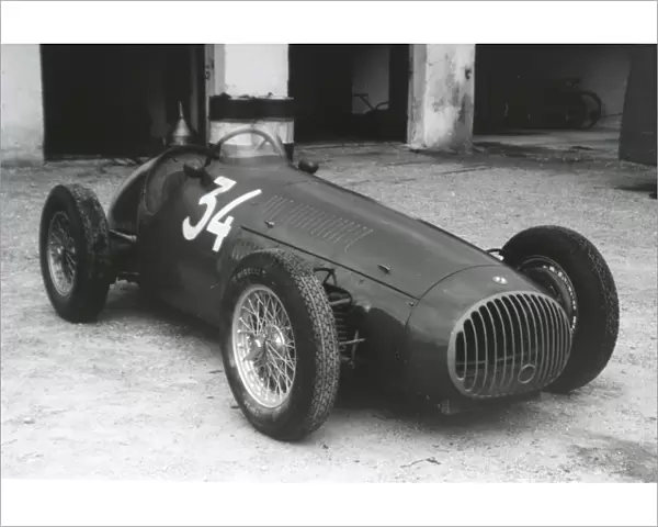 1952 Italian Grand Prix - OSCA 20: The OSCA 20 of Elie Bayol in the pits