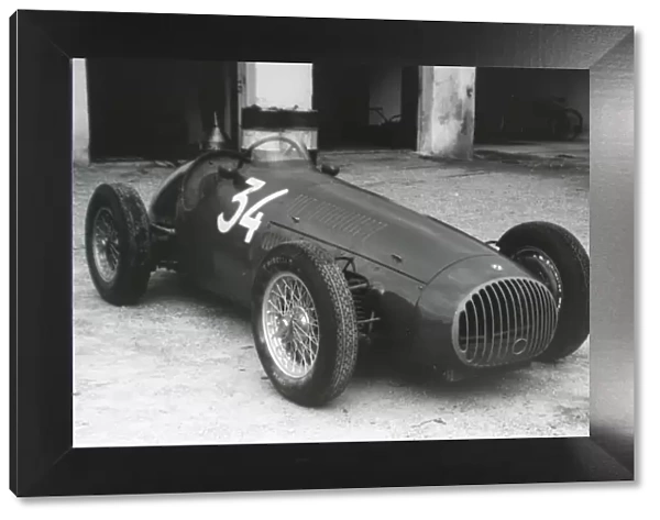 1952 Italian Grand Prix - OSCA 20: The OSCA 20 of Elie Bayol in the pits