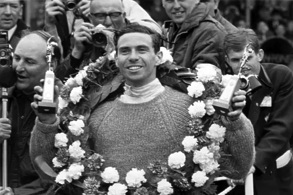 1965 British Grand Prix - Jim Clark: Jim Clark, Lotus 33-Climax, 1st position, podium, portrait