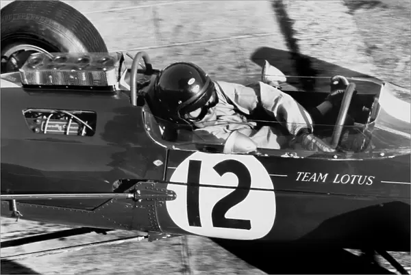 1964 Monaco Grand Prix - Jim Clark: Jim Clark, Lotus 25-Climax, 4th position, action