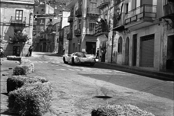 1968 Targa Florio - Vic Elford  /  Umberto Maglioli: Vic Elford  /  Umberto Maglioli, 1st position, action