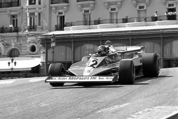 Monte-Carlo, Monaco. 5th - 7th May 1978: Gilles Villeneuve, retired due to a front tyre bursting, action